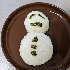 雪だるまおにぎり*＜|：D)(　　)